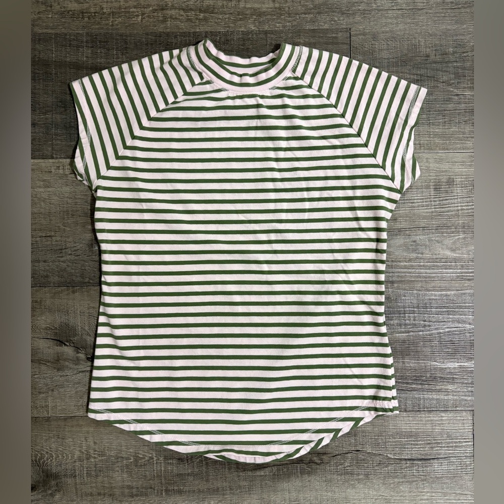 Anthropologie Pilcro T-Shirt Size Medium